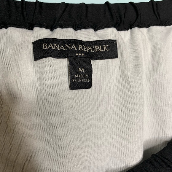 Banana Republic Factory Asymmetrical Pleated Skirt - Picture 3 of 7